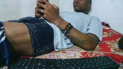 Lovainathiery live cam on Cam4