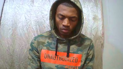 Lovainathiery live cam on Cam4