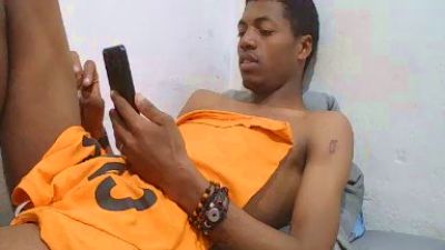 Lovainathiery live cam on Cam4