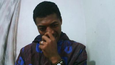 Lovainathiery live cam on Cam4