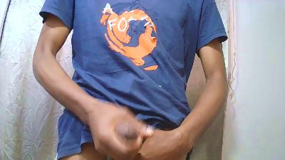 Lovainathiery live cam on Cam4