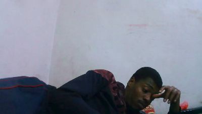 Lovainathiery live cam on Cam4