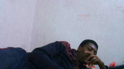 Lovainathiery live cam on Cam4