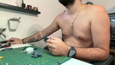 LoveBigTis live cam on Cam4