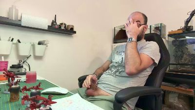 LoveBigTis live cam on Cam4