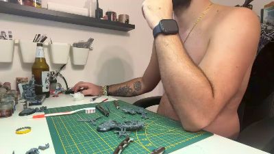LoveBigTis live cam on Cam4