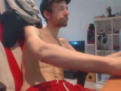 LoveElusiveGirl live cam on Cam4
