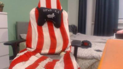 LoveElusiveGirl live cam on Cam4