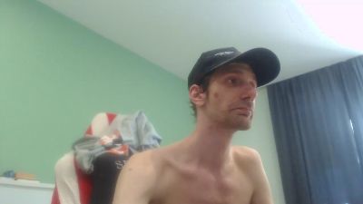 LoveElusiveGirl live cam on Cam4