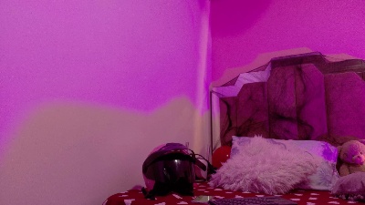LoveQueen2 live cam on Cam4