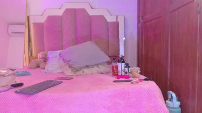 LoveQueen2 live cam on Cam4
