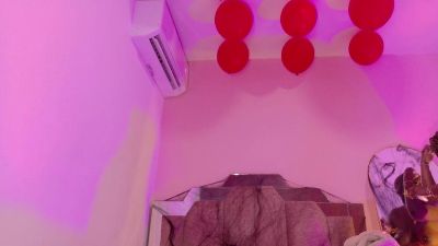 LoveQueen2 live cam on Cam4