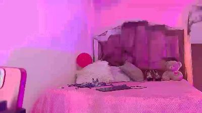 LoveQueen2 live cam on Cam4