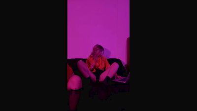 Lovecheri live cam on Cam4
