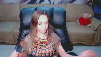 Lovellymalina live cam on Cam4