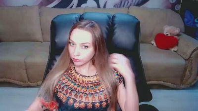 Lovellymalina live cam on Cam4