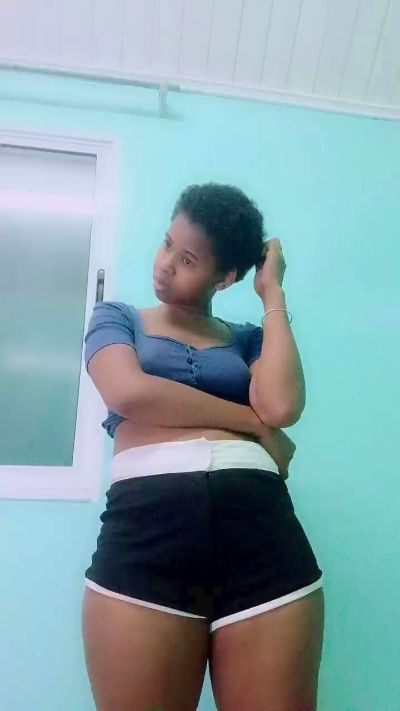 LovelyG live cam on Cam4