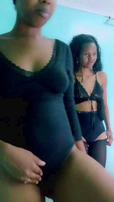 LovelyG live cam on Cam4