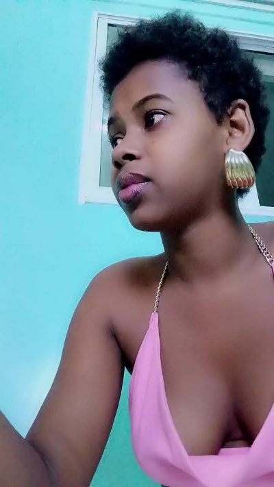 LovelyG live cam on Cam4