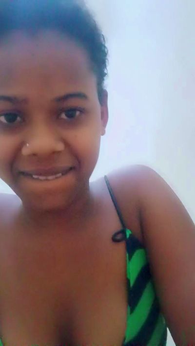 LovelyG live cam on Cam4
