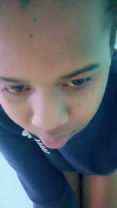 LovelyG live cam on Cam4