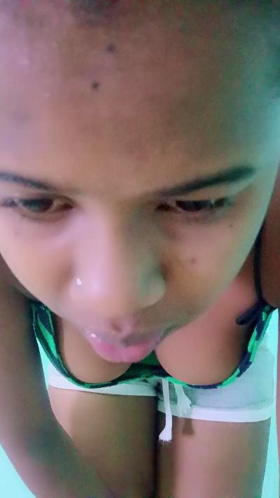 LovelyG live cam on Cam4