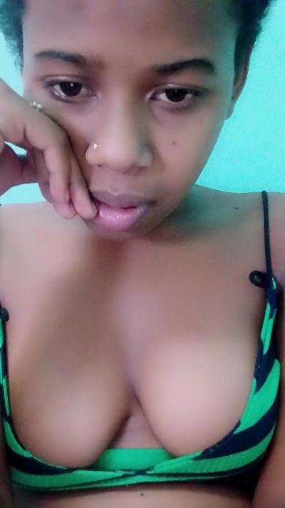 LovelyG live cam on Cam4