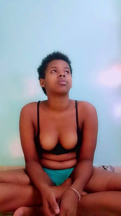 LovelyG live cam on Cam4
