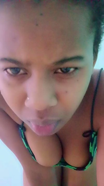 LovelyG live cam on Cam4