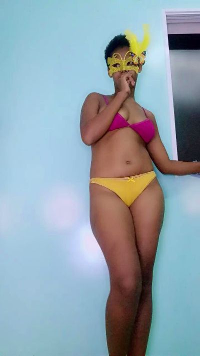 LovelyG live cam on Cam4