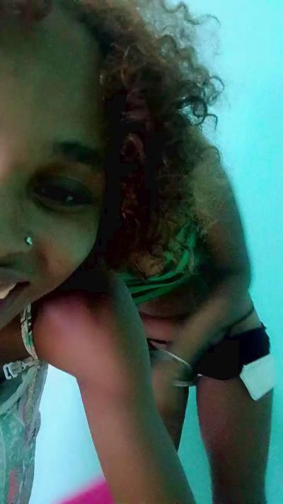 LovelyG live cam on Cam4