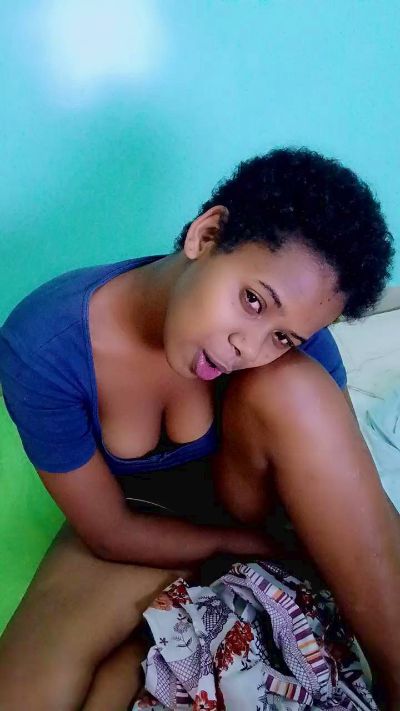 LovelyG live cam on Cam4