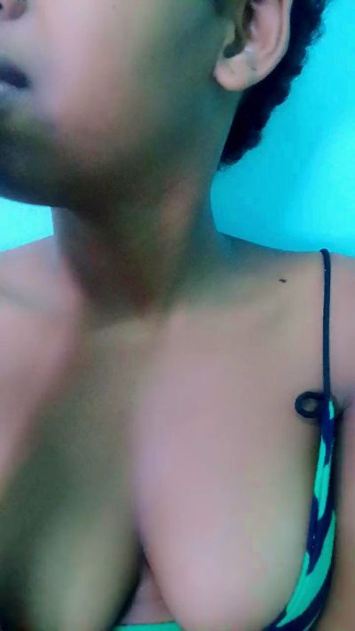 LovelyG live cam on Cam4