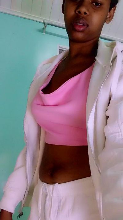 LovelyG live cam on Cam4