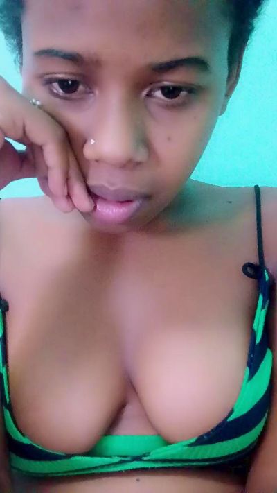 LovelyG live cam on Cam4