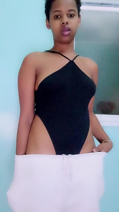 LovelyG live cam on Cam4