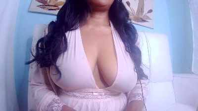 LovelySmile3 live cam on Cam4