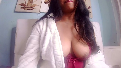 LovelySmile3 live cam on Cam4