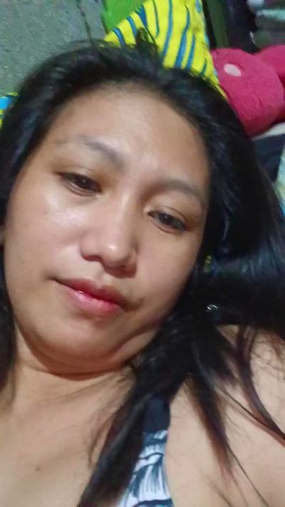 Lovelyjhen26 live cam on Cam4