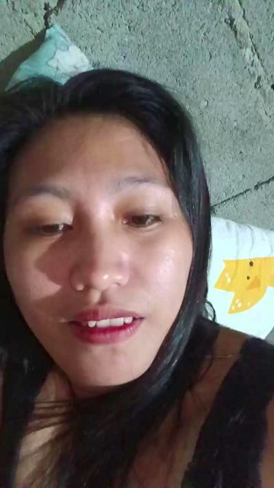 Lovelyjhen26 live cam on Cam4