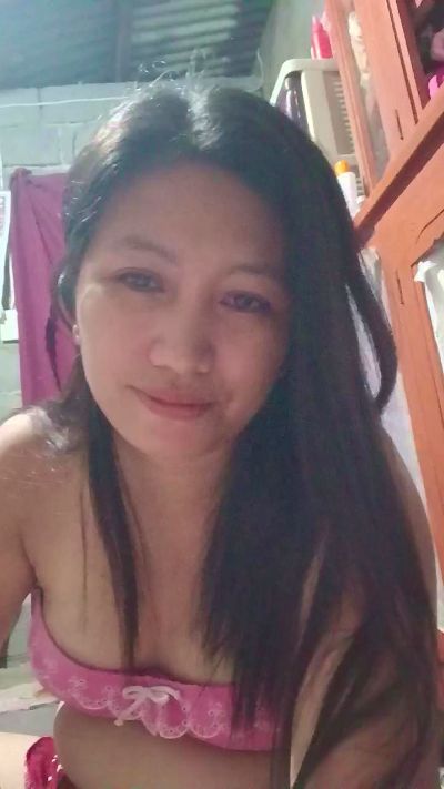 Lovelyjhen26 live cam on Cam4