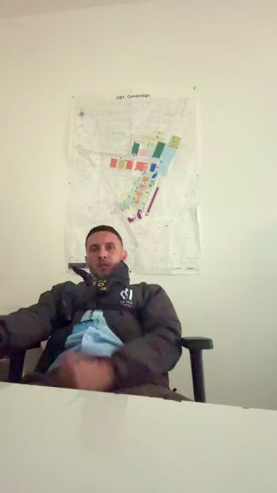 Lovelyluke live cam on Cam4