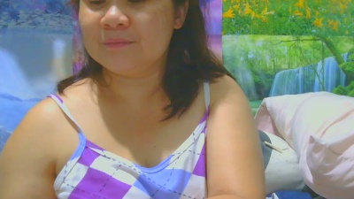 Lovelynhing88 live cam on Cam4