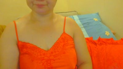 Lovelynhing88 live cam on Cam4