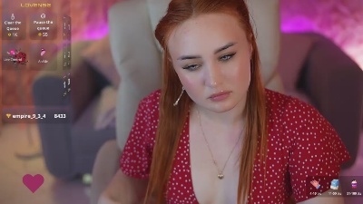 LovelyyBell live cam on Cam4