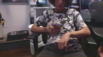 Loverguyla live cam on Cam4