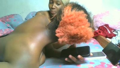 Loversoncam live cam on Cam4