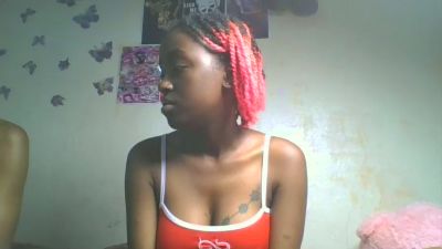Loversoncam live cam on Cam4