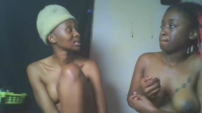 Loversoncam live cam on Cam4