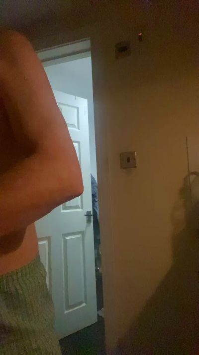 Loversrooya live cam on Cam4